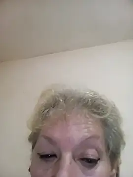 Snapshot of Calypso-Loove chatting on 12.05.25 Calypso-Loove online show from 12.05.25