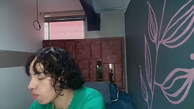 Kiara Fox   online show from 05.06.26