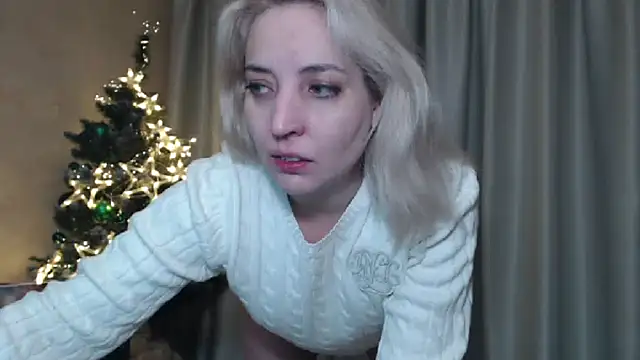 Snapshot of sweetpussy chatting on 01.01.25 sweetpussy online show from 01.01.25