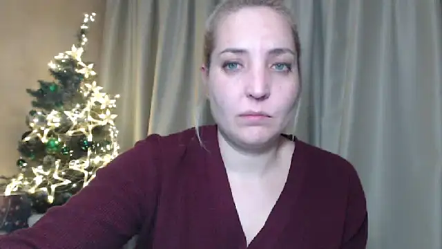 Snapshot of sweetpussy chatting on 01.04.25 sweetpussy online show from 01.04.25