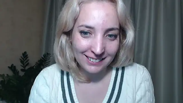 Snapshot of sweetpussy chatting on 01.11.25 sweetpussy online show from 01.11.25