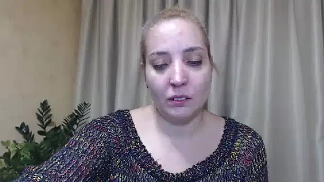 Snapshot of sweetpussy chatting on 01.14.25 sweetpussy online show from 01.14.25