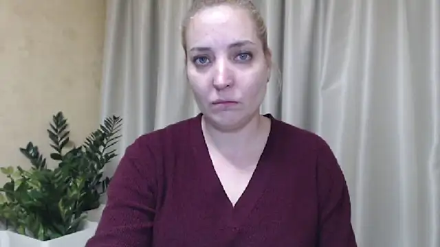 Snapshot of sweetpussy chatting on 01.14.25 sweetpussy online show from 01.14.25