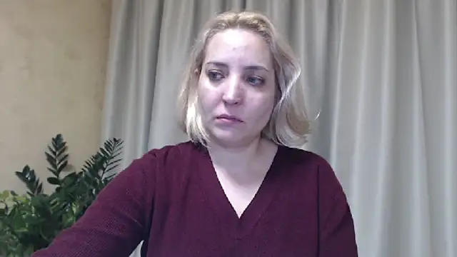 Snapshot of sweetpussy chatting on 01.19.25 sweetpussy online show from 01.19.25