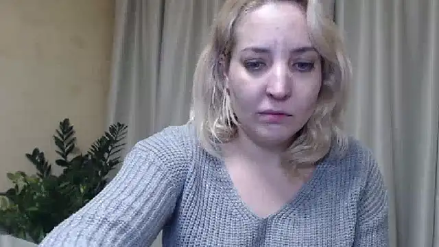 Snapshot of sweetpussy chatting on 01.25.25 sweetpussy online show from 01.25.25