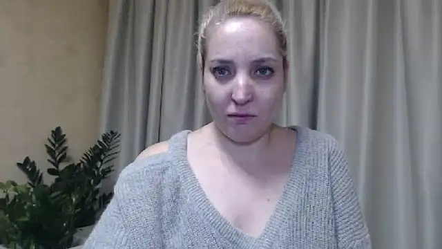 Snapshot of sweetpussy chatting on 01.26.25 sweetpussy online show from 01.26.25