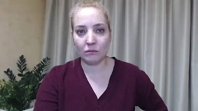 Snapshot of sweetpussy chatting on 02.06.25 sweetpussy online show from 02.06.25