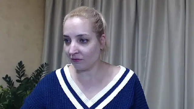 Snapshot of sweetpussy chatting on 02.07.25 sweetpussy online show from 02.07.25