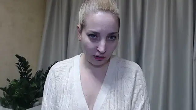 Snapshot of sweetpussy chatting on 02.27.25 sweetpussy online show from 02.27.25