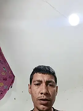 Snapshot of valenpaisita2123 chatting on 01.17.26 valenpaisita2123 online show from 01.17.26