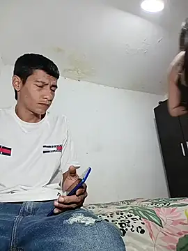 Snapshot of valenpaisita2123 chatting on 01.19.26 valenpaisita2123 online show from 01.19.26