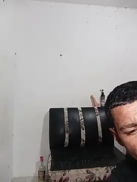 Snapshot of valenpaisita2123 chatting on 02.17.26 valenpaisita2123 online show from 02.17.26