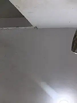 Snapshot of valenpaisita2123 chatting on 03.23.26 valenpaisita2123 online show from 03.23.26