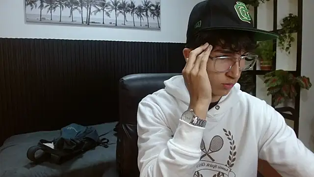 Snapshot of jeremy_job chatting on 01.13.26 jeremy job online show from 01.13.26