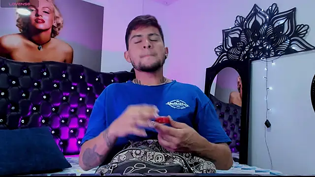 vaalentiino online show from 12.14.25