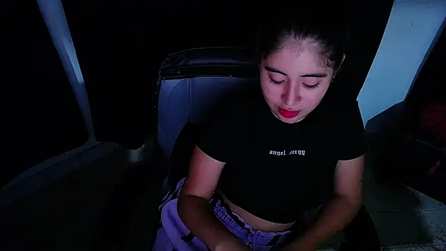 mia walker22 online show from 12.18.25