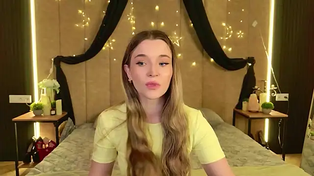 Lina Sinerz online show from 05.13.26