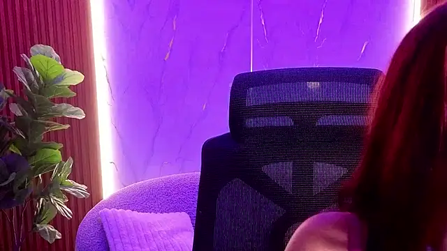 scarlettvg online show from 12.17.25