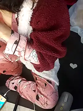 Snapshot of Alone_nothing chatting on 01.14.26 Alone nothing online show from 01.14.26