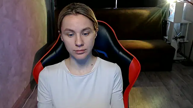 MiaBun1 online show from 04.06.26