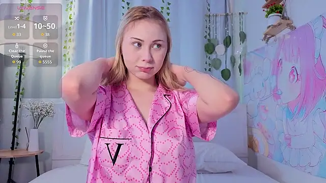 Snapshot of kaity_berry chatting on 02.16.26 kaity berry online show from 02.16.26