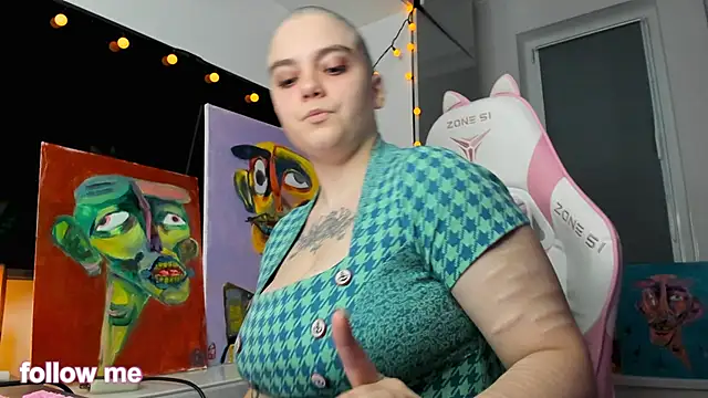 Snapshot of enigmastella chatting on 12.16.25 enigmastella online show from 12.16.25