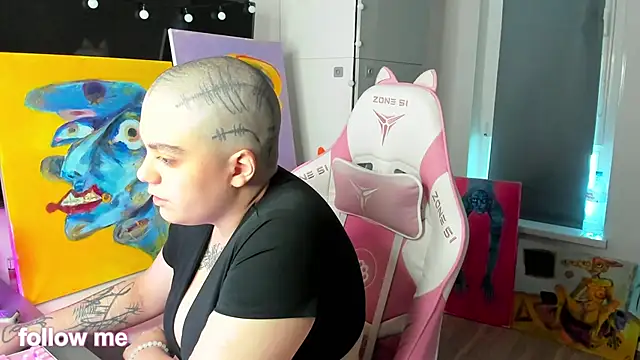 Snapshot of enigmastella chatting on 01.06.26 enigmastella online show from 01.06.26