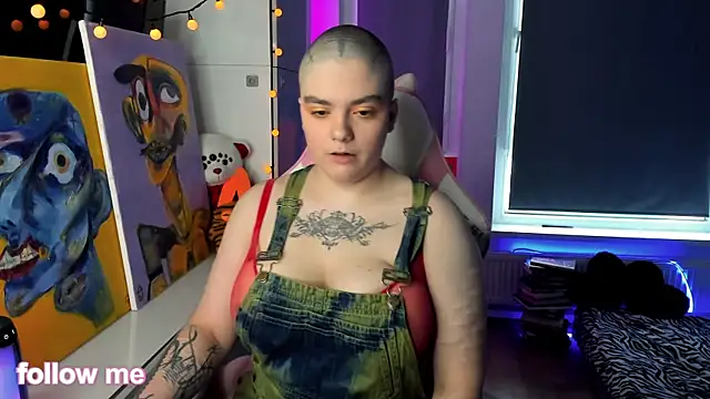 Snapshot of enigmastella chatting on 01.10.26 enigmastella online show from 01.10.26