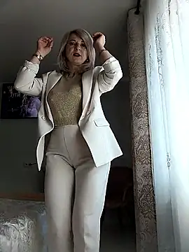 AhlyssaLove1155 online show from 05.10.26