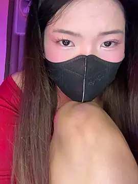 Snapshot of lilly_dang chatting on 01.06.26 lilly dang online show from 01.06.26