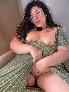 Snapshot of VanesssaMilf_ chatting on 05.29.26 VanesssaMilf online show from 05.29.26