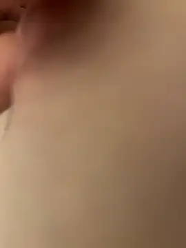 Snapshot of Anhh_Ann chatting on 12.16.25 Anhh Ann online show from 12.16.25