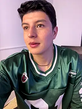 Goldenknight33 online show from 12.14.25