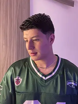 Goldenknight33 online show from 12.21.25