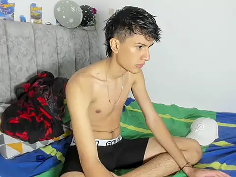 Snapshot of Andycillo chatting on 12.23.25 Andycillo online show from 12.23.25