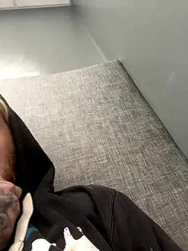 Big German cock974 online show from 12.15.25