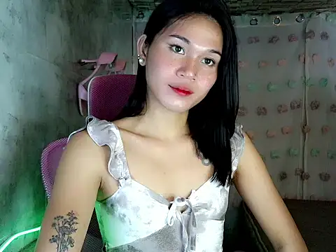 Snapshot of bombely_69 chatting on 04.10.26 bombely 69 online show from 04.10.26