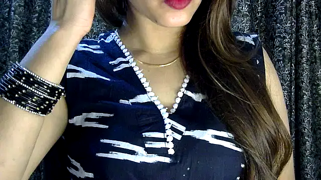 Snapshot of Exotic_tanvi chatting on 05.09.26 Exotic tanvi online show from 05.09.26