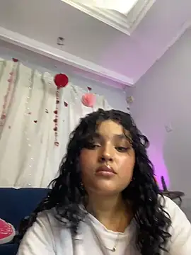 ladulcemary  online show from 02.19.26