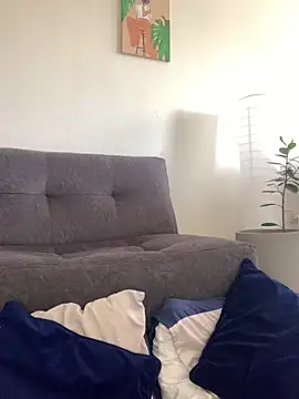 ladulcemary  online show from 04.12.26