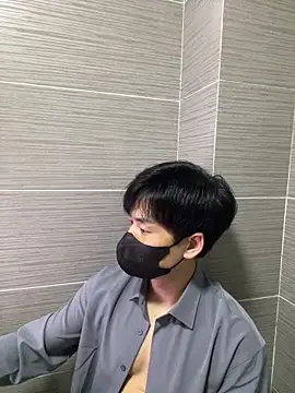 kimze7 online show from 04.17.26