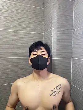 kimze7 online show from 04.18.26