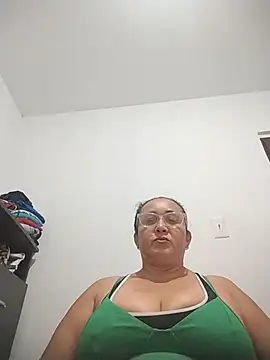 Nini Love  online show from 02.02.26