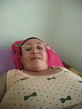 Nini Love  online show from 02.10.26