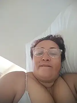 Nini Love  online show from 02.24.26