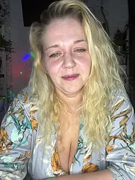 JenniferCarmen online show from 03.28.26