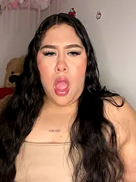 Mia Carters online show from 12.14.25