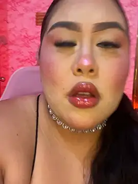 Mia Carters online show from 04.05.26