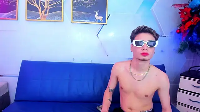 Alex jeins at online show from 12.20.25