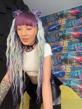 Snapshot of Tattoo__Moon chatting on 06.05.26 Tattoo Moon online show from 06.05.26